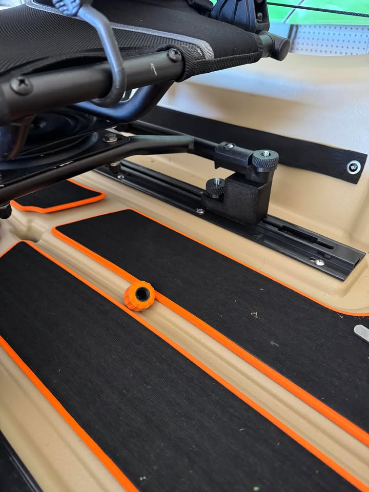 Pelican PWR 100 Seat Risers